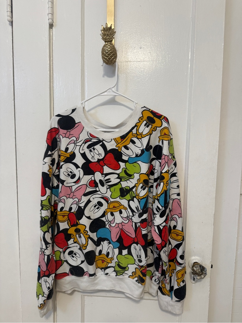 Disney Multicolor Mickey & Friends Crewneck Sweatshirt size XXL(19)